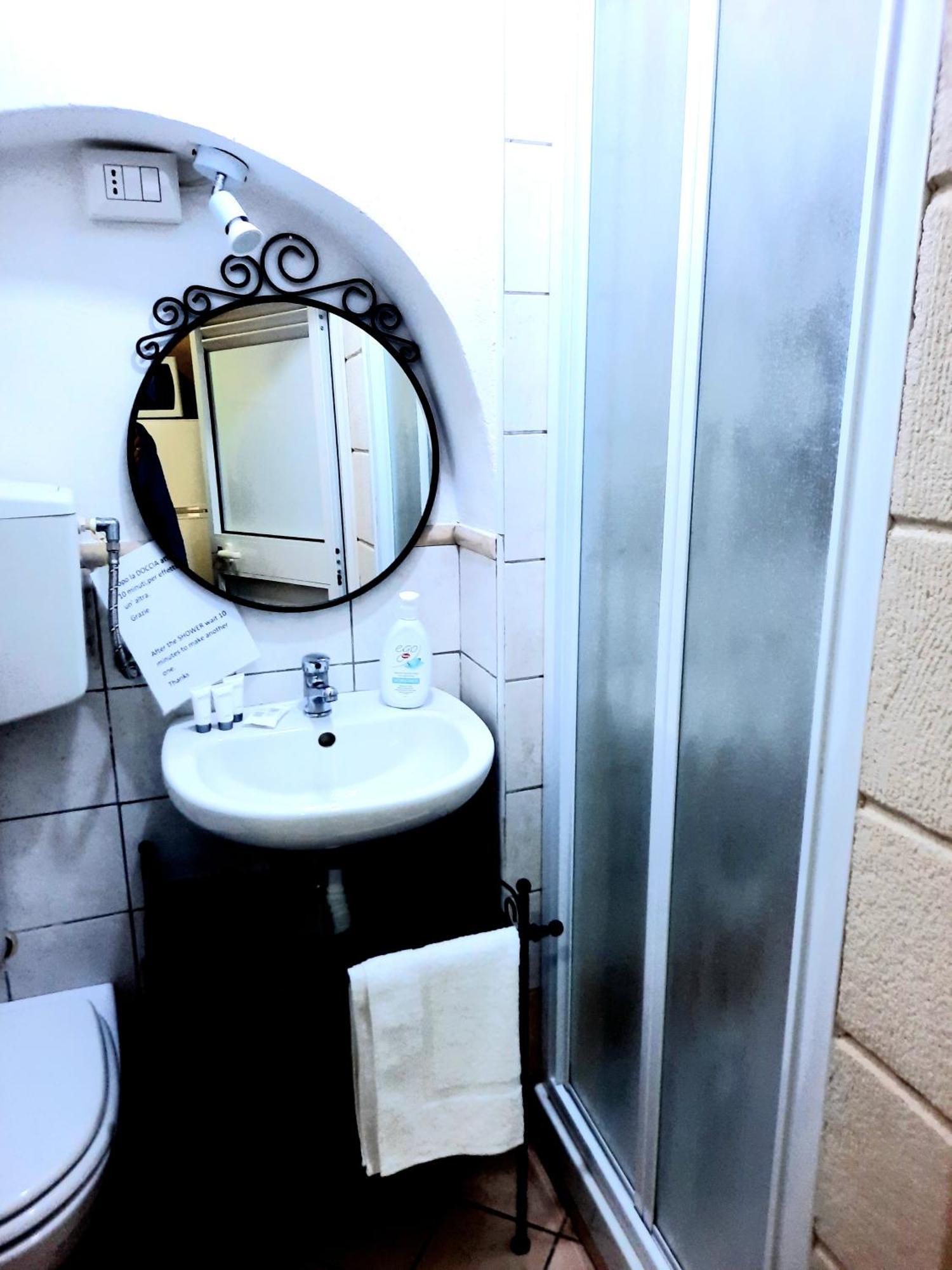 Guest House Santa Caterina โมโนโปลี ภายนอก รูปภาพ
