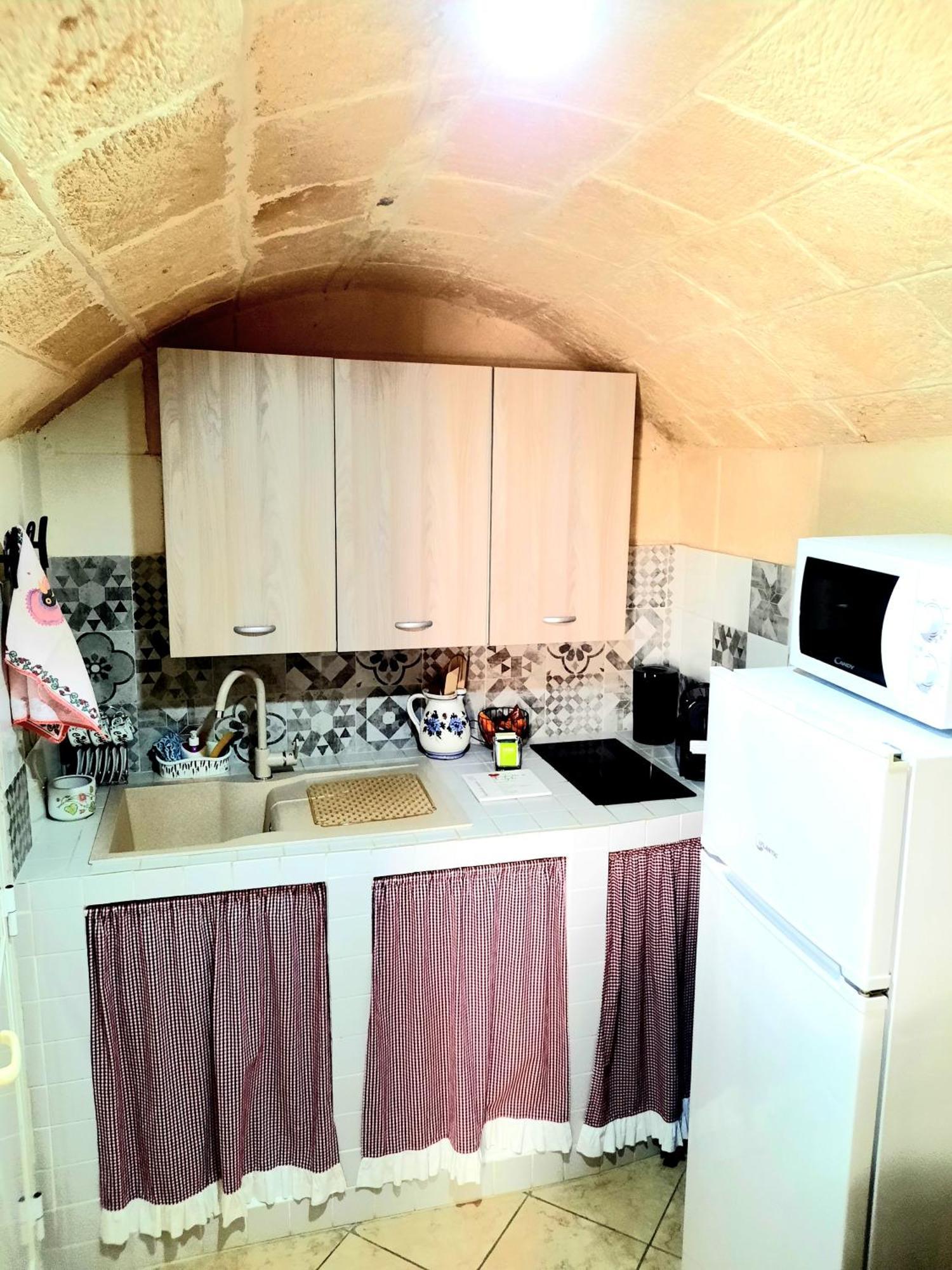 Guest House Santa Caterina โมโนโปลี ภายนอก รูปภาพ