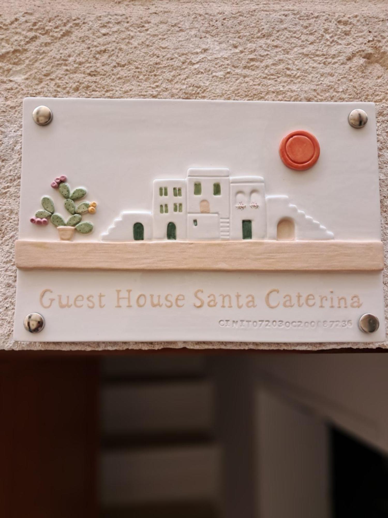 Guest House Santa Caterina โมโนโปลี ภายนอก รูปภาพ